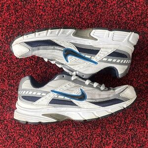 Nike Initiator Men's White and Navy Athletic Shoes